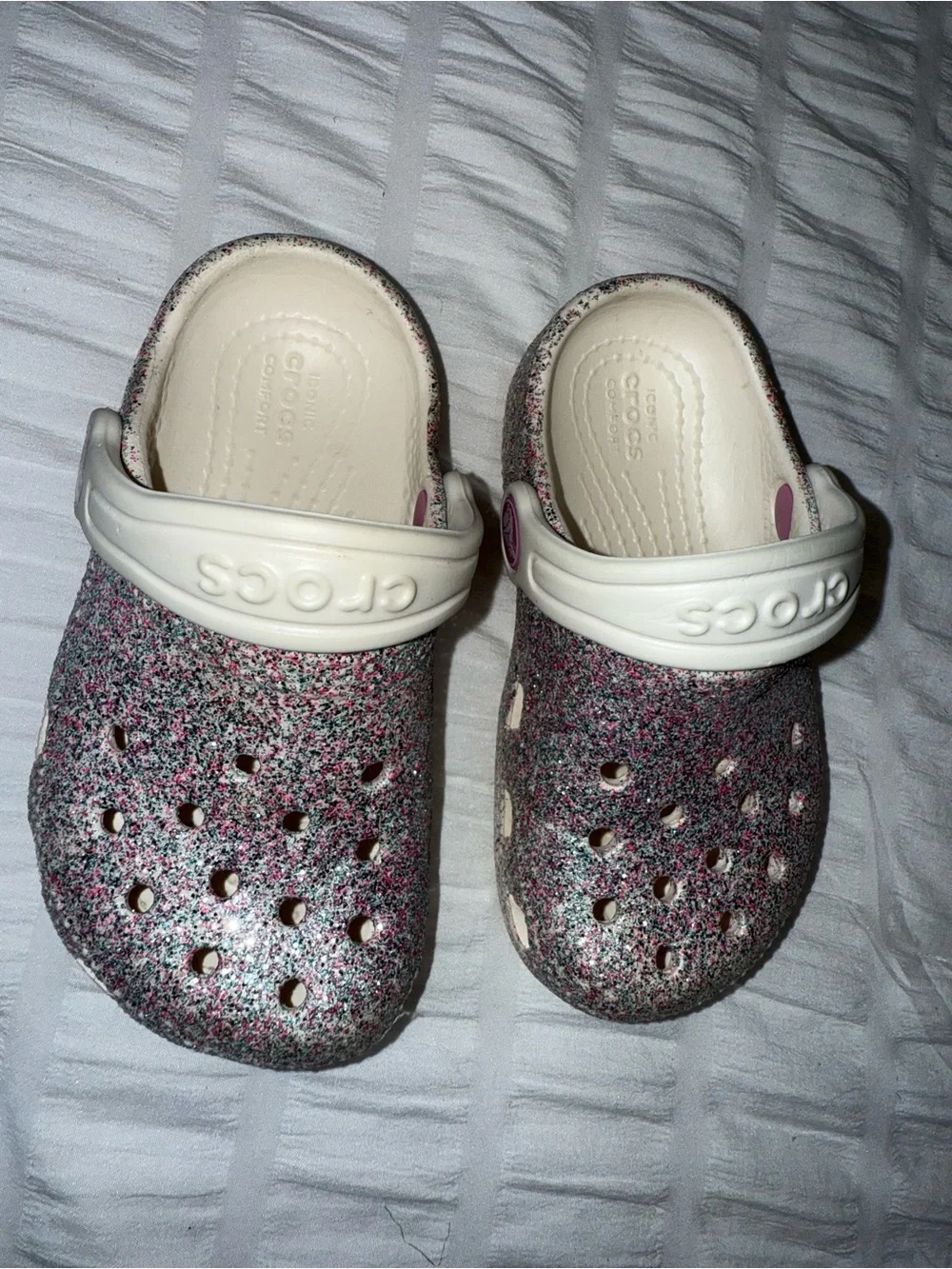 CROCS Girls Toddler Glitter Clog Sandals in White and Pink Size 7